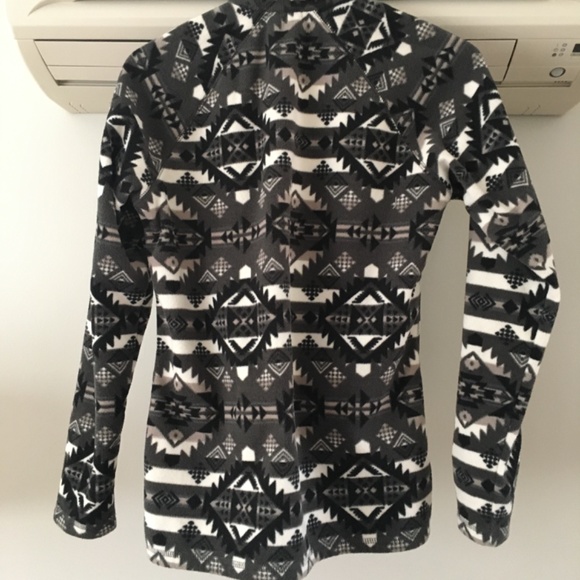 Eddie Bauer Aztec print 1/4 zip fleece - Picture 4 of 4